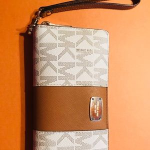 Michael kors large wallet